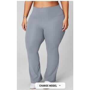 Fabletics Ultra High Waisted Pureluxe Flare Pants Size 3X Raincloud Active NWT